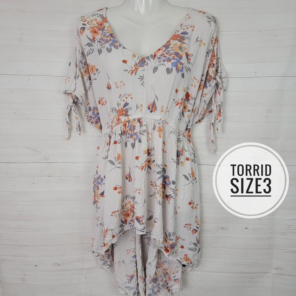 Torrid Size 3 Cold Shoulder Tunic Top